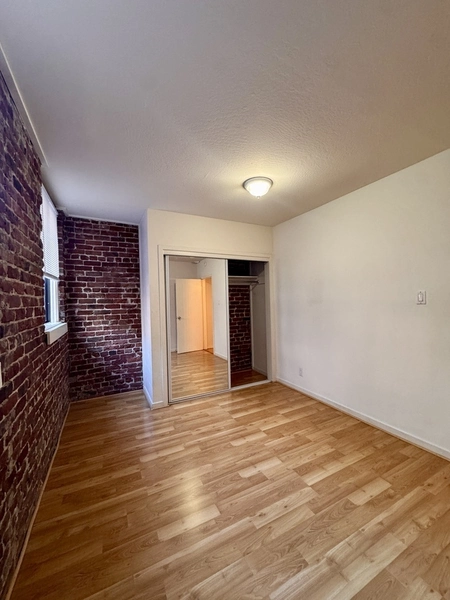 2 bedrooms apartment for rent in Chinatown SF - San Francisco, San Francisco