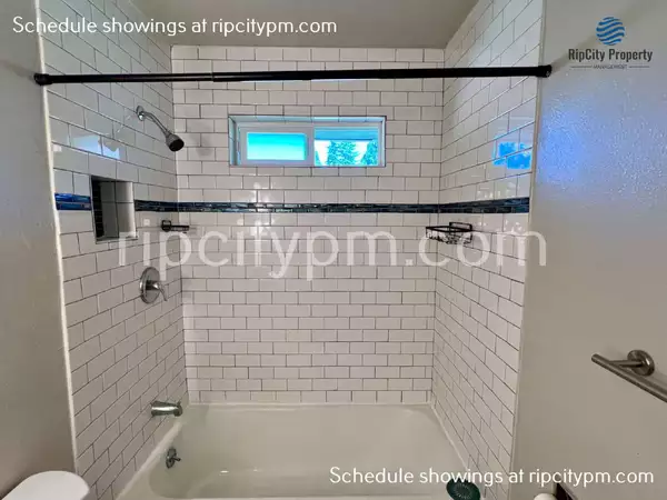 2 bedrooms apartment for rent in Ashcreek - SW Portland, Portland