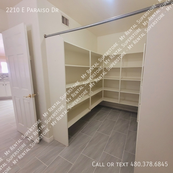 3 bedrooms apartment for rent in Desert View - Phoenix, Phoenix