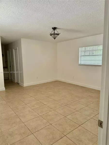 3 bedrooms apartment for rent in Westchester FL - Miami Dade, Miami