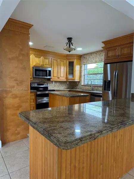 3 bedrooms apartment for rent in Westchester FL - Miami Dade, Miami