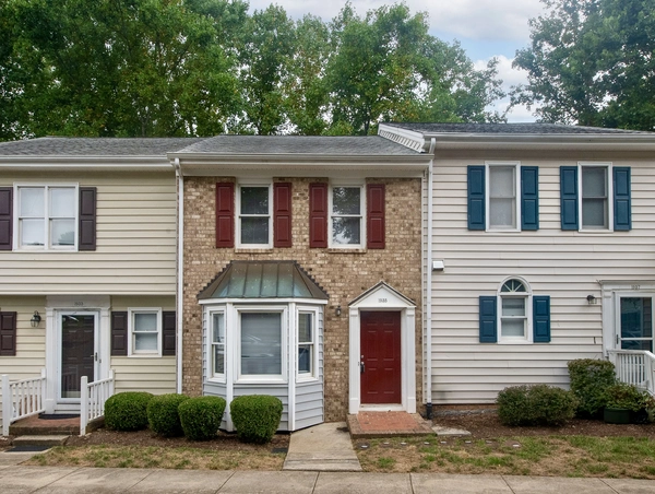 3 bedrooms apartment for rent in Fairmont - Central Raleigh, Raleigh