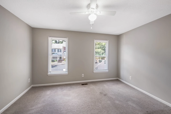 3 bedrooms apartment for rent in Fairmont - Central Raleigh, Raleigh
