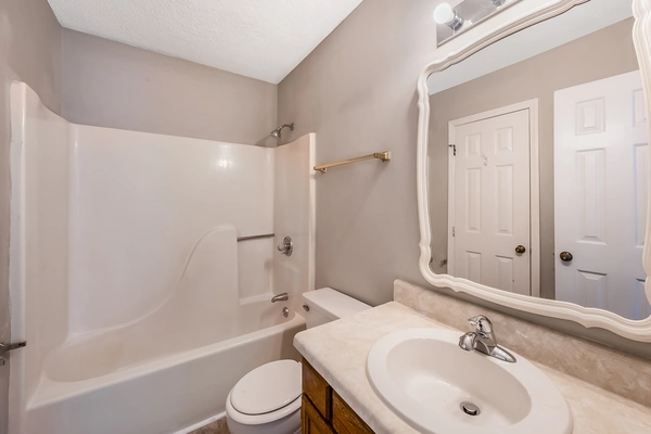 3 bedrooms apartment for rent in Fairmont - Central Raleigh, Raleigh