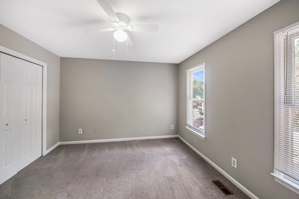 3 bedrooms apartment for rent in Fairmont - Central Raleigh, Raleigh