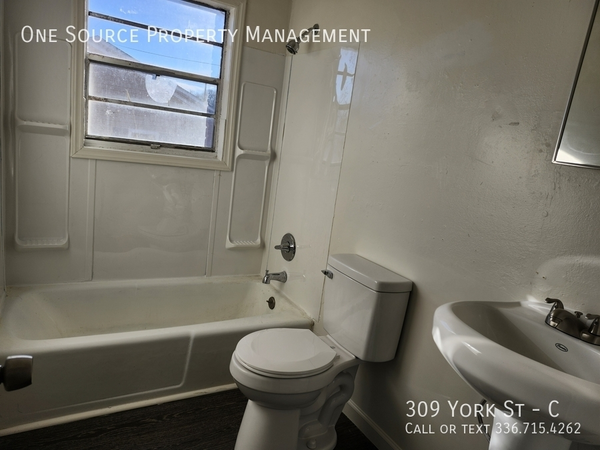 2 bedrooms apartment for rent in Dunleath - Greensboro, Greensboro