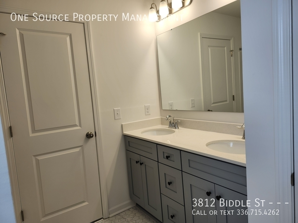 3 bedrooms apartment for rent in Northeast Greensboro - Greensboro, Greensboro