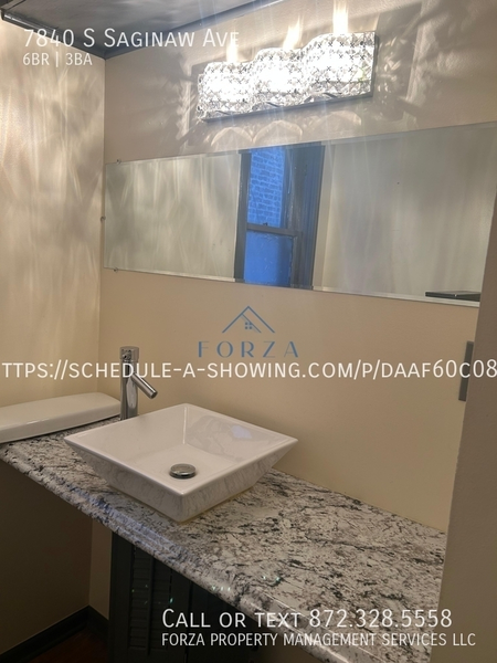 6 bedrooms apartment for rent in South Shore - South Side, Chicago