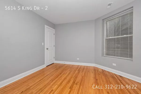 4 bedrooms apartment for rent in Washington Park - South Side, Chicago