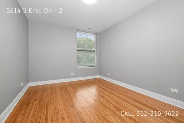4 bedrooms apartment for rent in Washington Park - South Side, Chicago