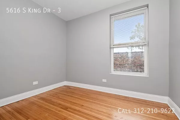 4 bedrooms apartment for rent in Washington Park - South Side, Chicago