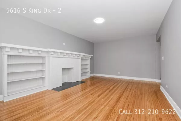 4 bedrooms apartment for rent in Washington Park - South Side, Chicago