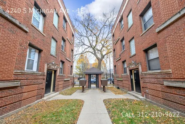2 bedrooms apartment for rent in Grand Boulevard - South Side, Chicago