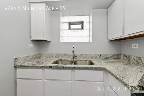 Studio Apartment for rent in Grand Boulevard - South Side, Chicago