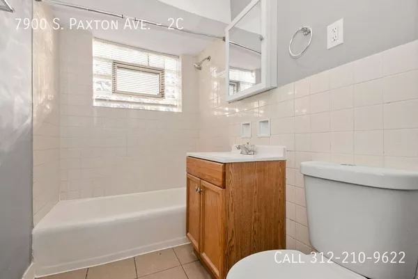 2 bedrooms apartment for rent in South Shore - South Side, Chicago