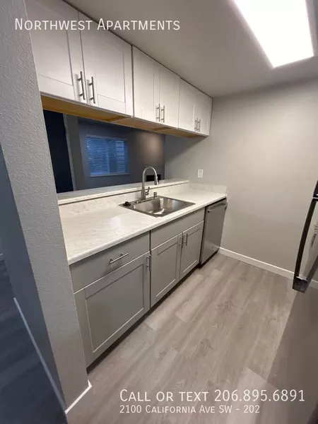 2 bedrooms apartment for rent in North Admiral - West Seattle, Seattle