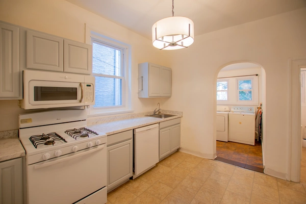 5 bedrooms apartment for rent in Cecil B. Moore - North Philadelphia, Philadelphia