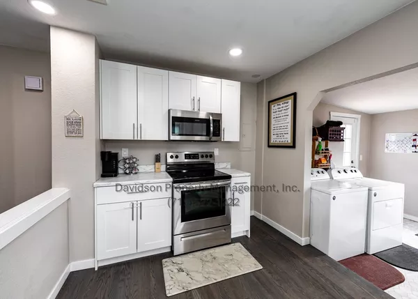 4 bedrooms apartment for rent in Southeast Colorado Springs - South COS, Colorado Springs