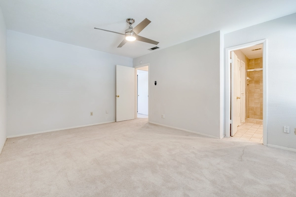 2 bedrooms apartment for rent in Vickery Meadow - Ne Dallas, Dallas