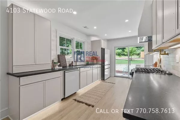 4 bedrooms apartment for rent in Brookhaven - North Atl, Atlanta