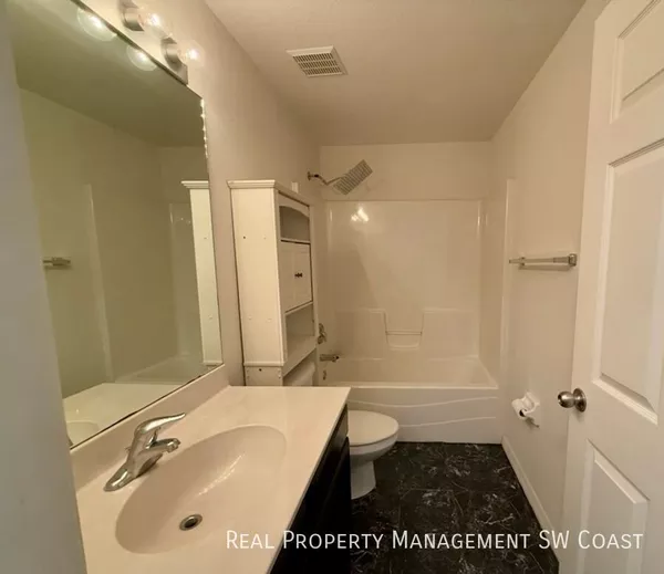 3 bedrooms apartment for rent in Villas - Fort Myers, Fort Myers