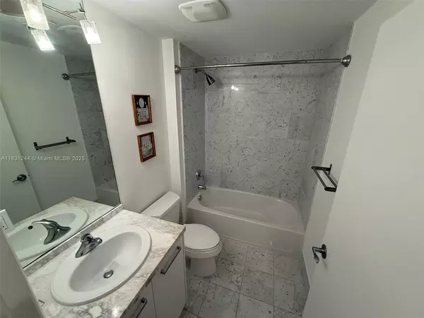 2 bedrooms apartment for rent in Downtown Miami - Miami, Miami