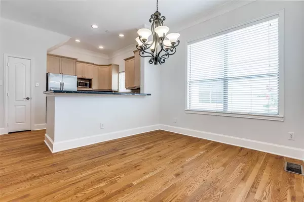 3 bedrooms apartment for rent in Old East Dallas - Ne Dallas, Dallas