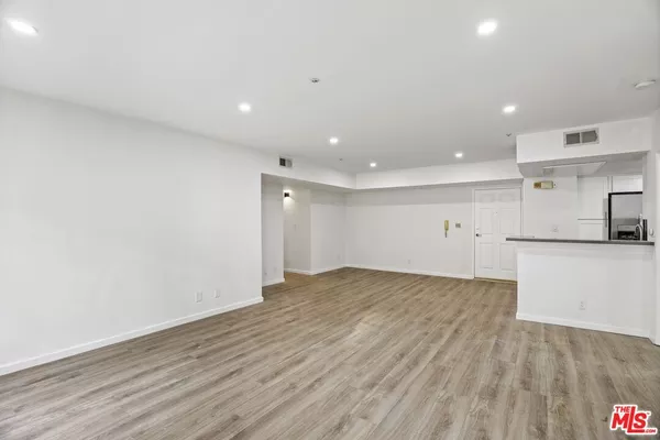 2 bedrooms apartment for rent in Sawtelle - Westside / South Bay, Los Angeles
