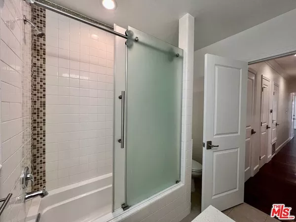2 bedrooms apartment for rent in Hollywood Hills - Central Los Angeles, Los Angeles