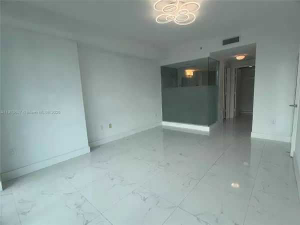 3 bedrooms apartment for rent in Downtown Miami - Miami, Miami