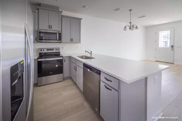 3 bedrooms apartment for rent in Vista East - East Orlando, Orlando