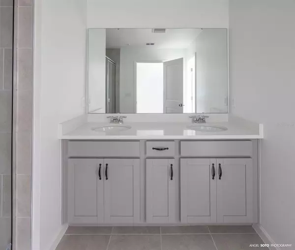 3 bedrooms apartment for rent in Vista East - East Orlando, Orlando