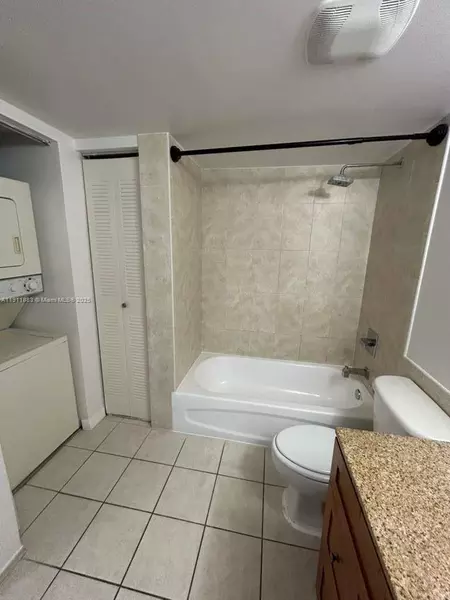 2 bedrooms apartment for rent in Downtown Miami - Miami, Miami