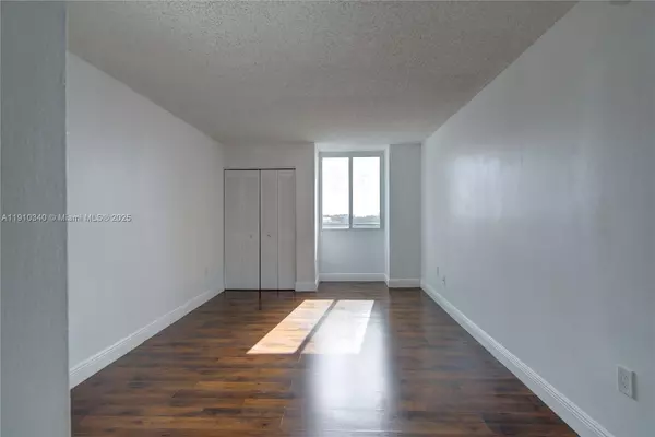 2 bedrooms apartment for rent in Downtown Miami - Miami, Miami