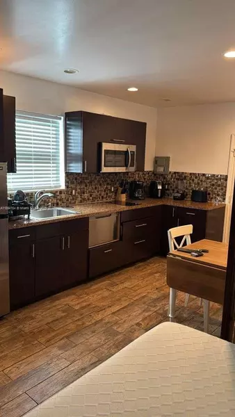 Studio Apartment for rent in Coral Way - Miami, Miami