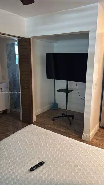 Studio Apartment for rent in Coral Way - Miami, Miami