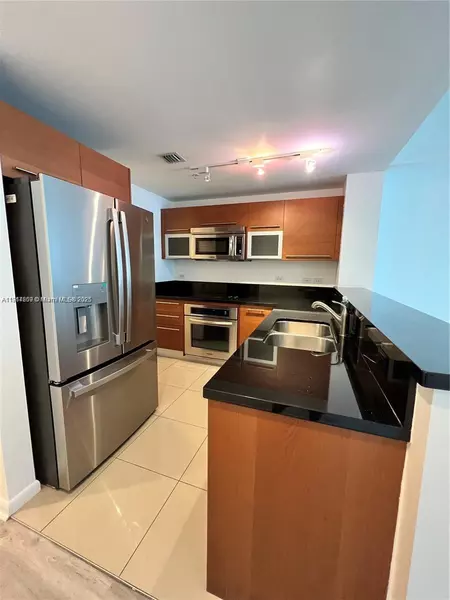 2 bedrooms apartment for rent in Downtown Miami - Miami, Miami