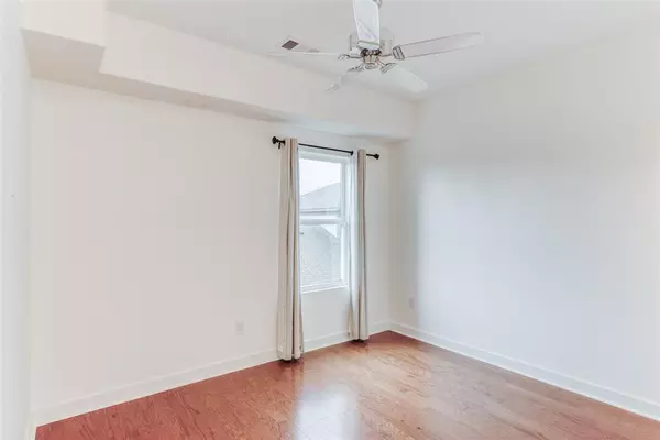 3 bedrooms apartment for rent in Old East Dallas - Ne Dallas, Dallas