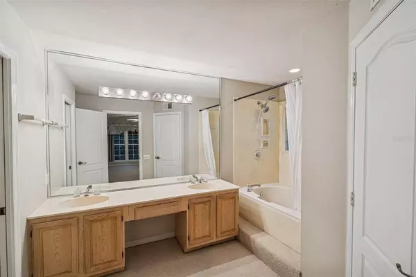 3 bedrooms apartment for rent in Vista East - East Orlando, Orlando