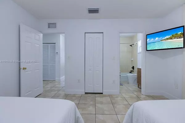 2 bedrooms apartment for rent in Brownsville MIA - Miami Dade, Miami