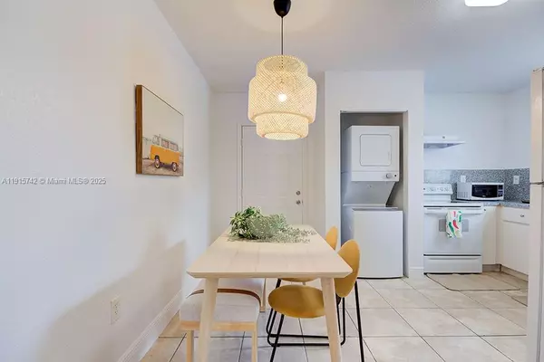 2 bedrooms apartment for rent in Brownsville MIA - Miami Dade, Miami