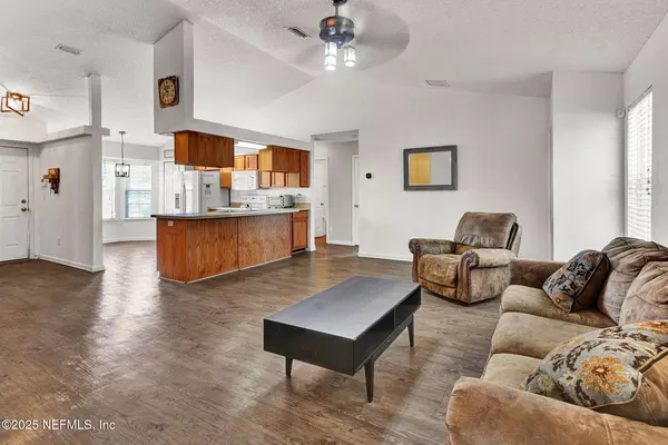 4 bedrooms apartment for rent in Cedar Hills - Westside, Jacksonville