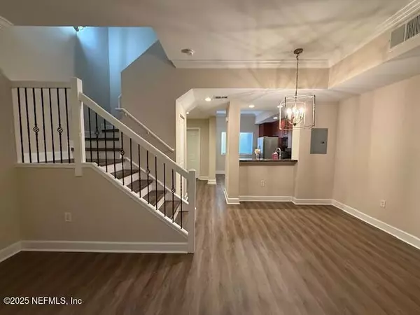 2 bedrooms apartment for rent in Tinseltown - Southside, Jacksonville