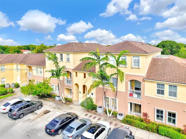 3 bedrooms apartment for rent in Westchester FL - Miami Dade, Miami