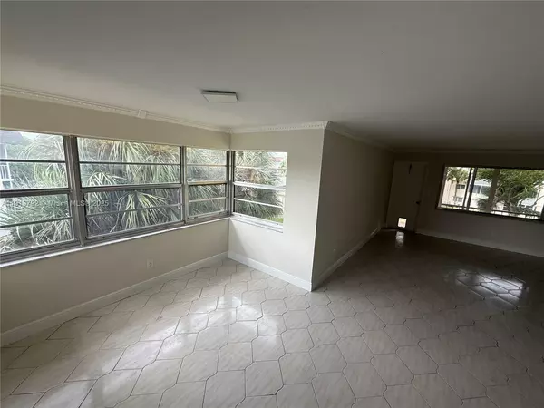 2 bedrooms apartment for rent in North Miami Beach - Miami Dade, Miami