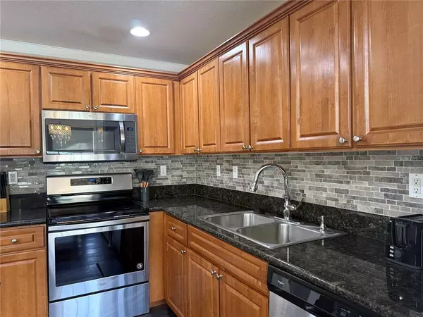 3 bedrooms apartment for rent in Beach Park - West Tampa, Tampa