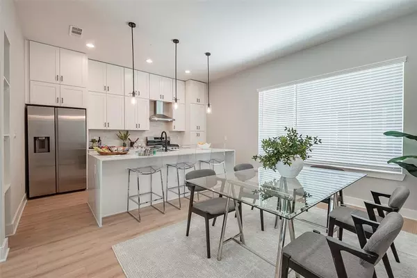 2 bedrooms apartment for rent in Old East Dallas - Ne Dallas, Dallas