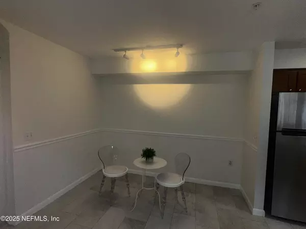 1 bedroom apartment for rent in Tinseltown - Southside, Jacksonville