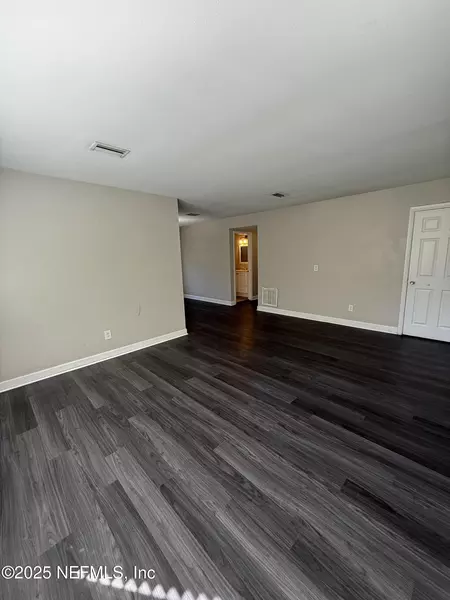 3 bedrooms apartment for rent in Windy Hill - Southside, Jacksonville