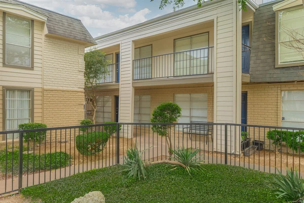 2 bedrooms apartment for rent in Woodlake/ Briar Meadow - West Houston, Houston